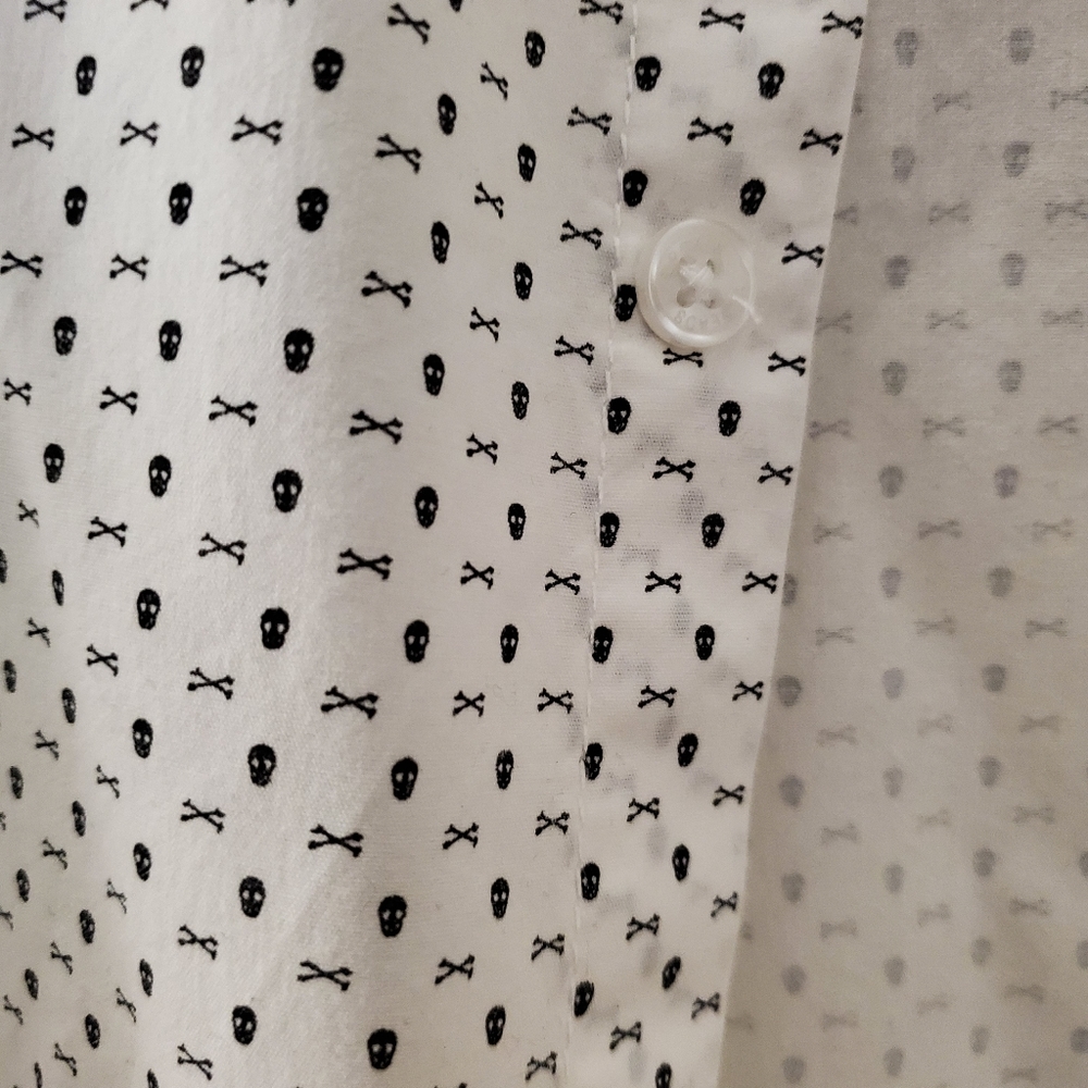 Broken Threads - Picture 3 of 3